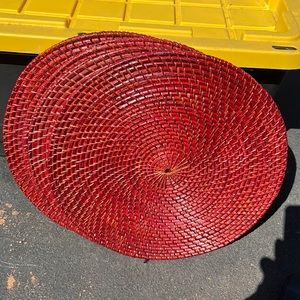 Four circle placemats